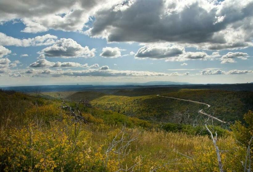 فندق Far View Lodge