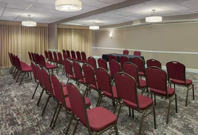 هتل Four Points By Sheraton Orlando International Drive