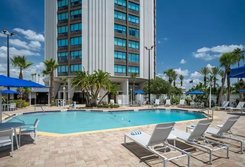 هتل Four Points By Sheraton Orlando International Drive