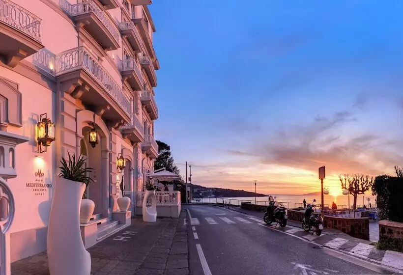 酒店 Mediterraneo
