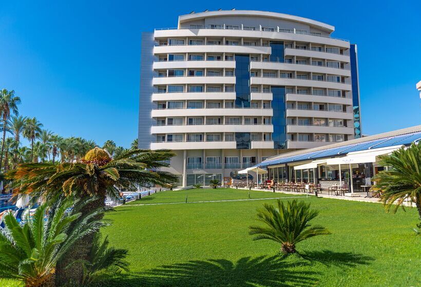 Porto Bello Hotel Resort & Spa