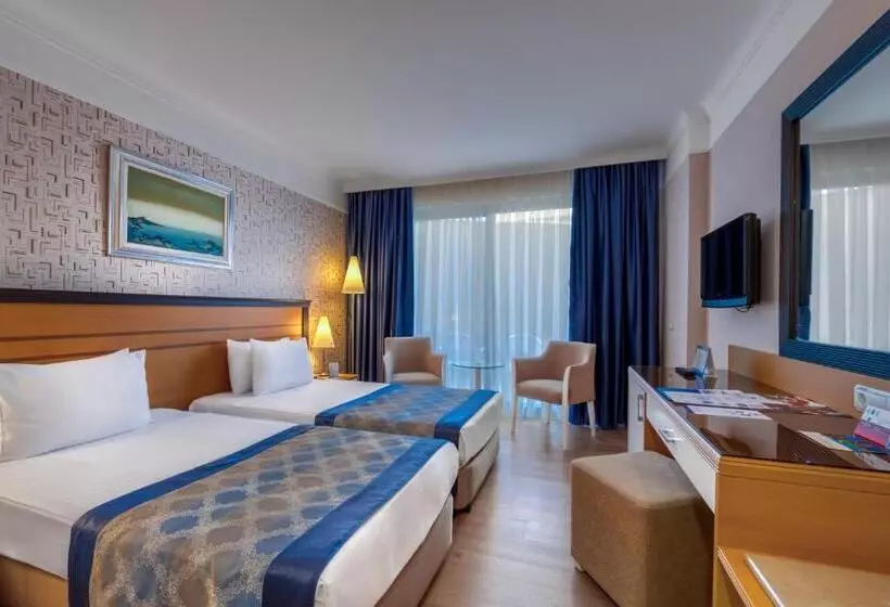 Porto Bello Hotel Resort & Spa