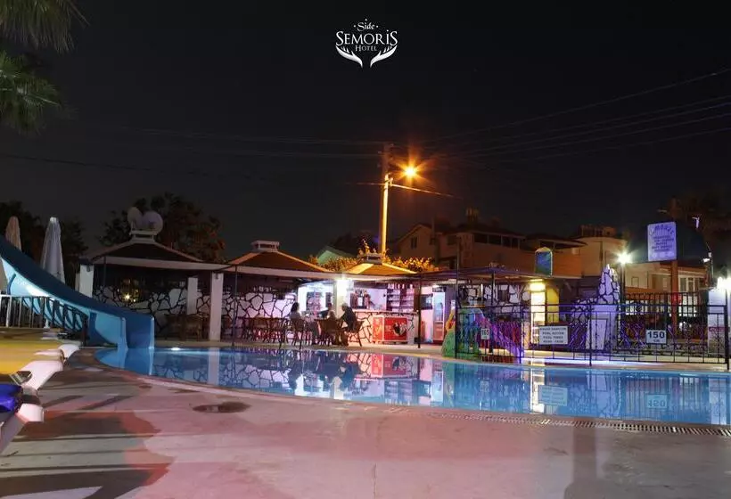 Отель Semoris