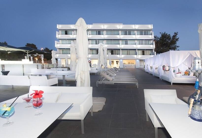 Typic Marina Playa Adults Only