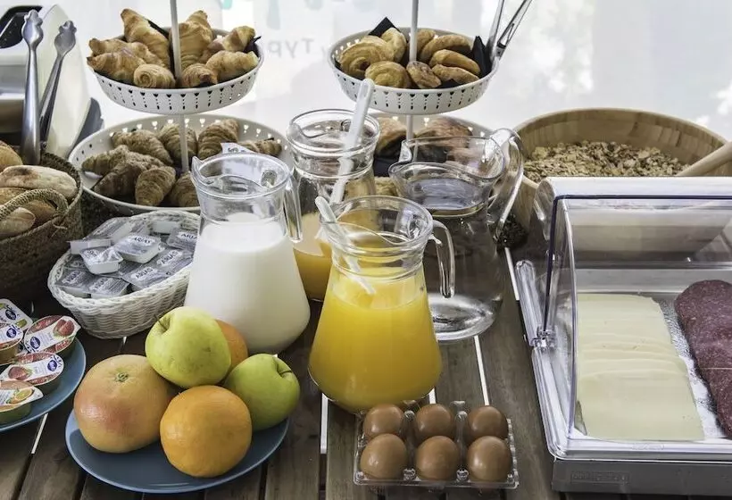 Typic Marina Playa Adults Only