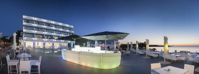 Typic Marina Playa Adults Only