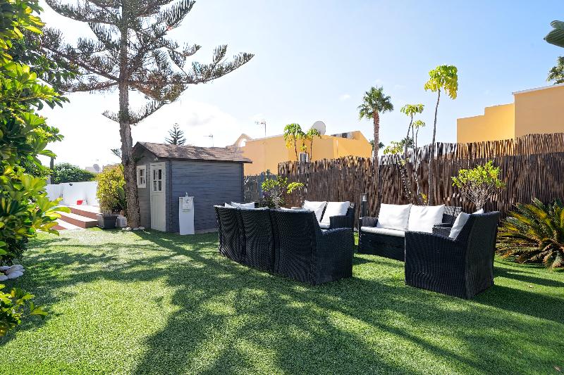 Vista Bonita, Gay and Lesbian Only Resort