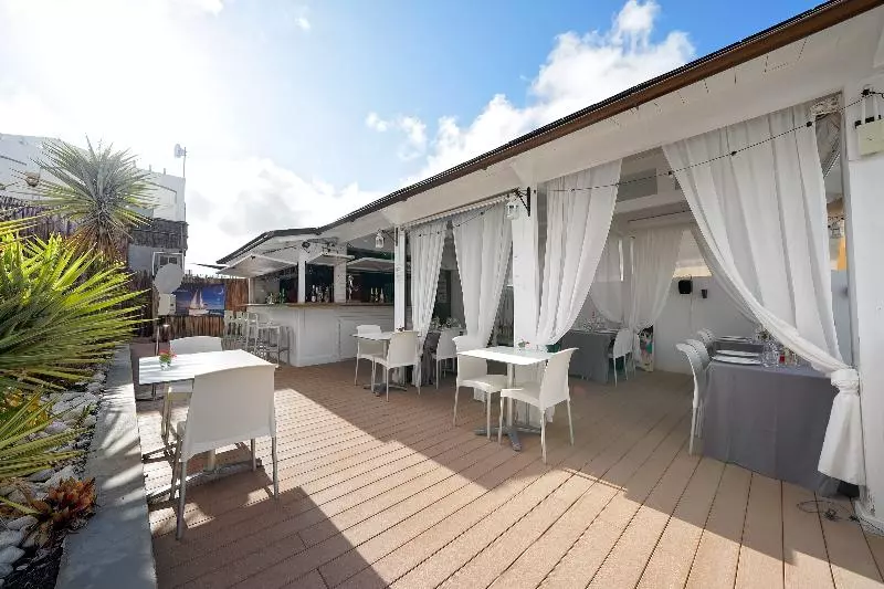 Vista Bonita, Gay and Lesbian Only Resort