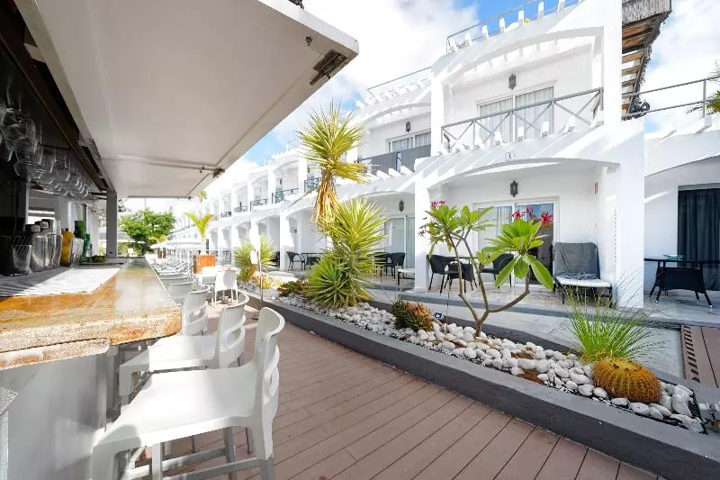 Vista Bonita, Gay and Lesbian Only Resort