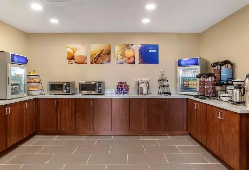 ホテル Comfort Inn & Suites
