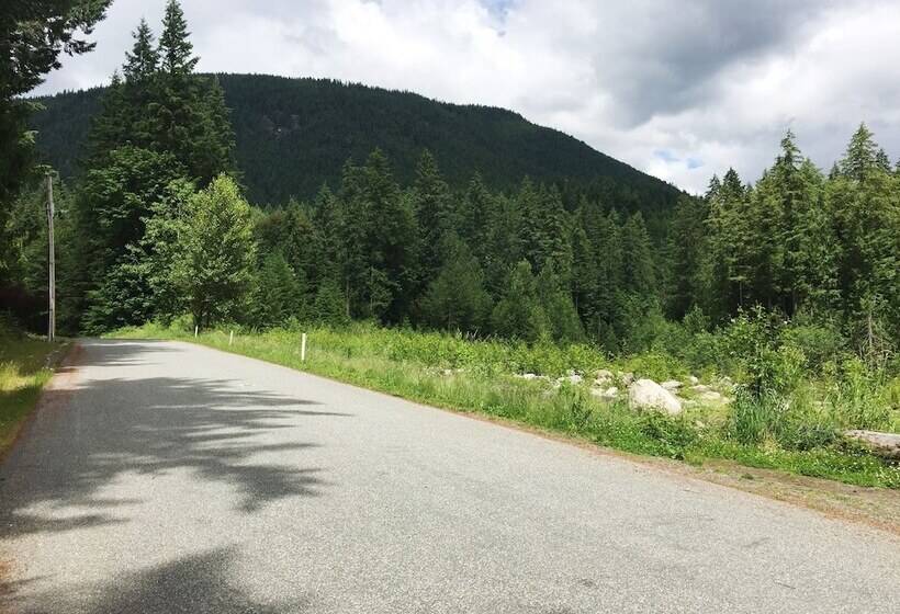 095gs Hot Tub Wifi Pets Ok Sleeps 4