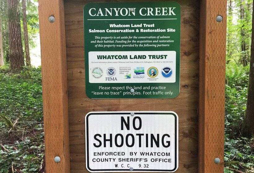 095gs Hot Tub Wifi Pets Ok Sleeps 4