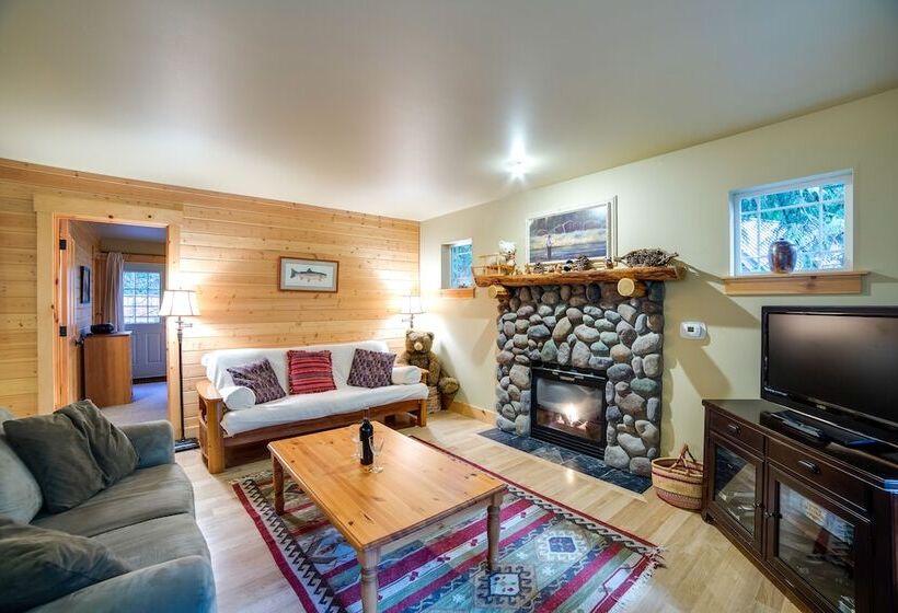 095gs Hot Tub Wifi Pets Ok Sleeps 4