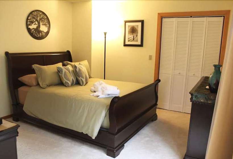 Black Creek Bed And Breakfast