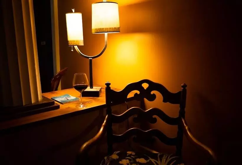 Black Walnut Bed And Breakfast