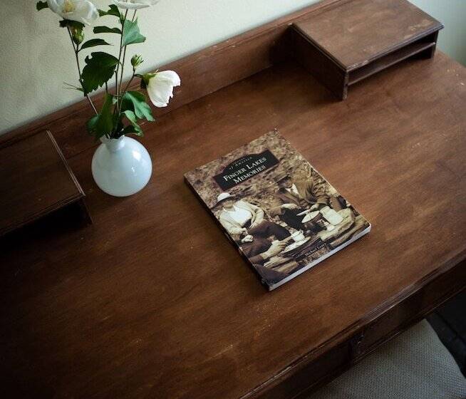 Black Walnut Bed And Breakfast