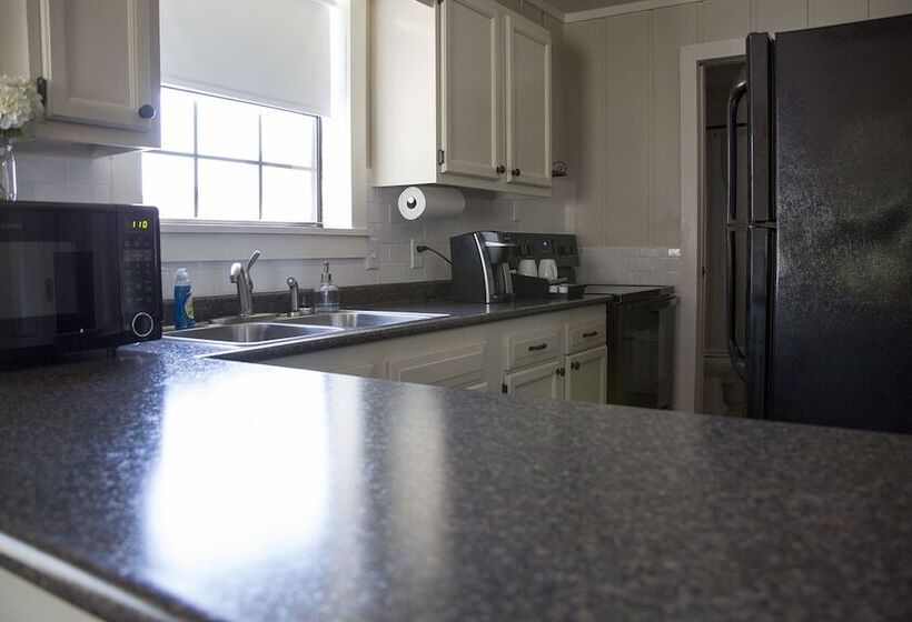 French Camp Bed And Breakfast