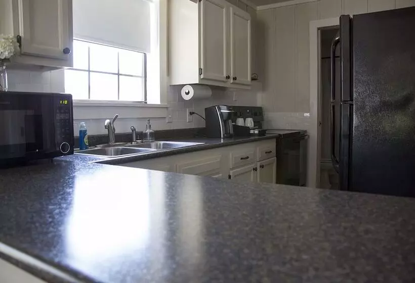 French Camp Bed And Breakfast