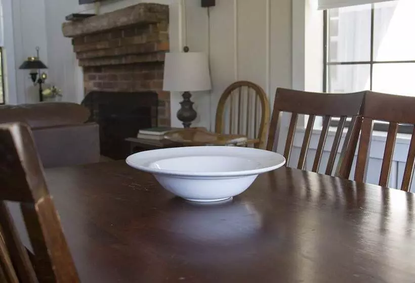 French Camp Bed And Breakfast