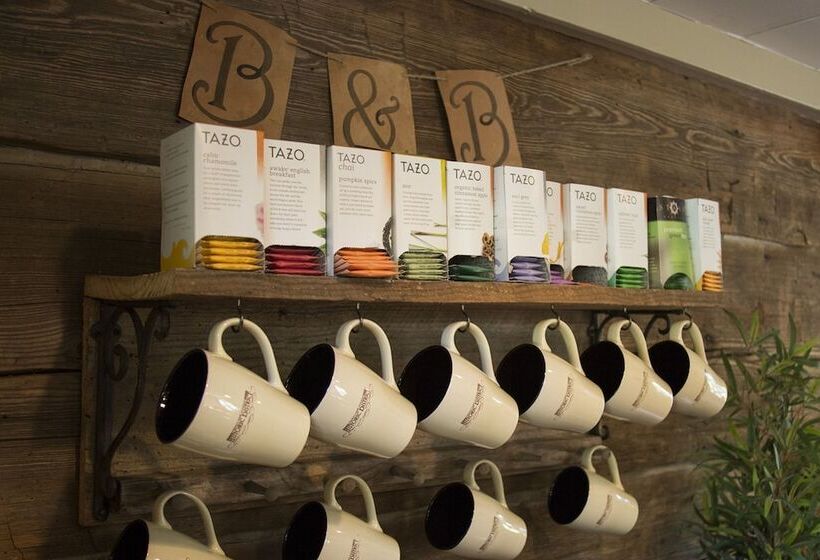 French Camp Bed And Breakfast