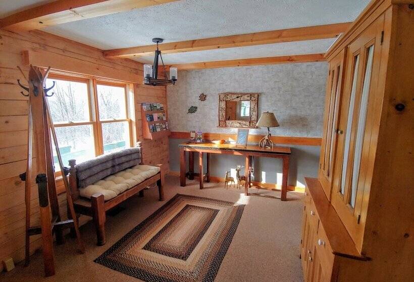 Greenwoods Bed & Breakfast Inn