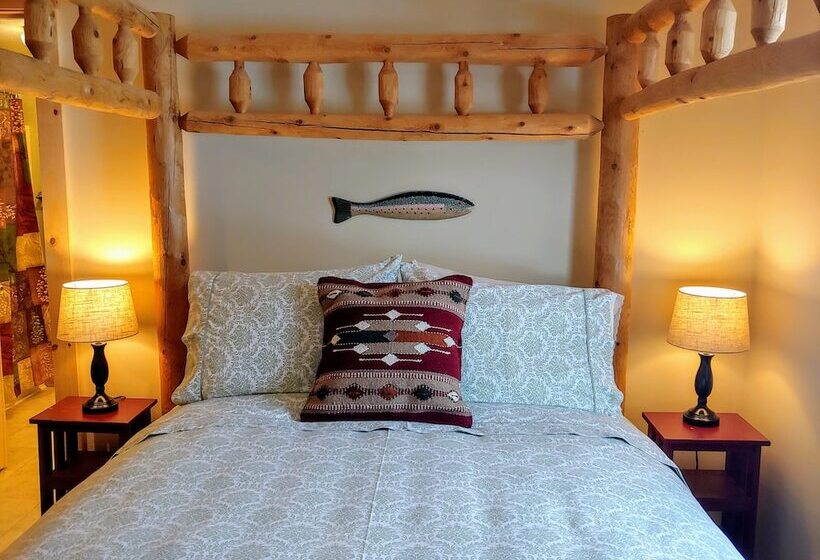 Greenwoods Bed & Breakfast Inn