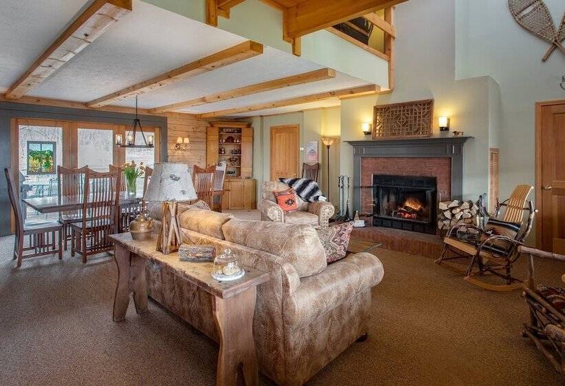 Greenwoods Bed & Breakfast Inn