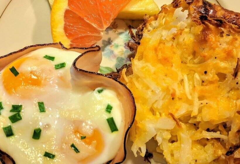 Greenwoods Bed & Breakfast Inn