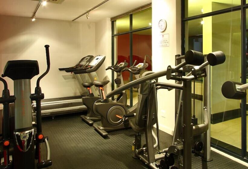 בית מלון כפרי Cape Eazi Stayz Rockwell Apartments