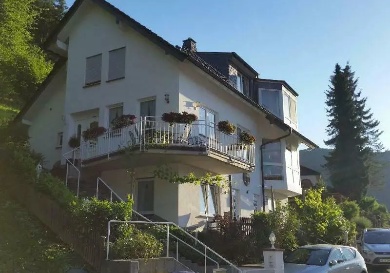 Hotelli Ferienwohnung Pollig