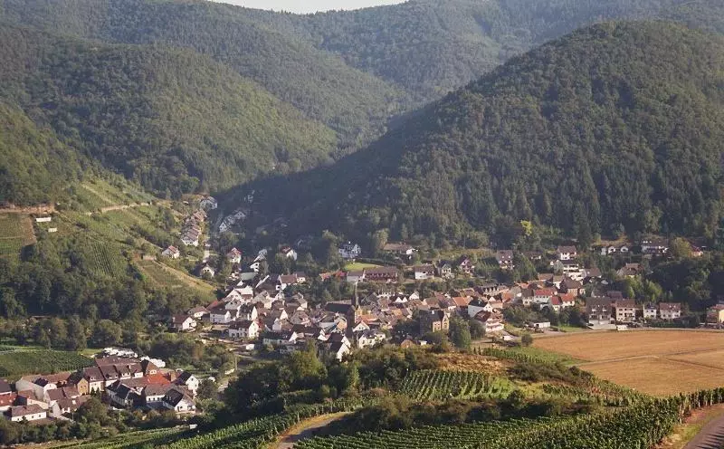 Hotelli Ferienwohnung Pollig