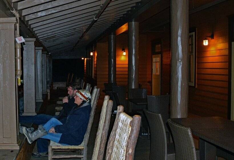 酒店 National Park Inn
