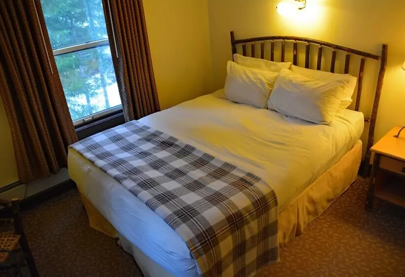 Hotelli National Park Inn