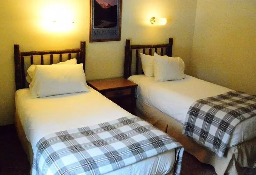 Hotelli National Park Inn