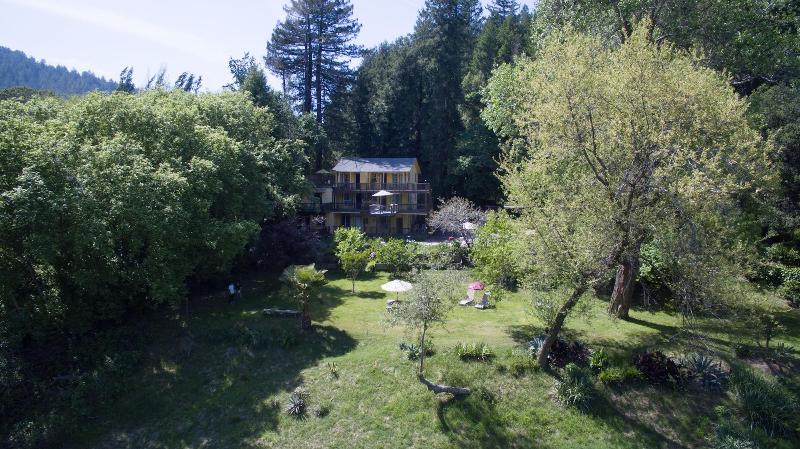 酒店 River View Garden Resort