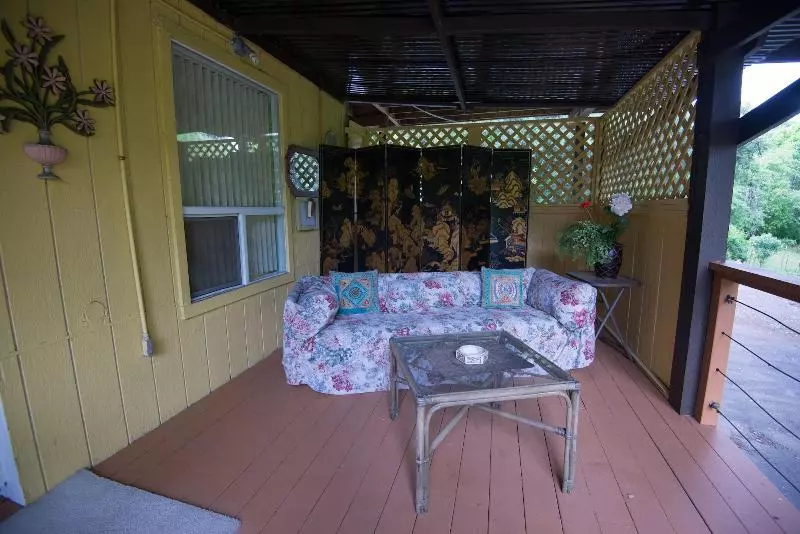 Hotelli River View Garden Resort