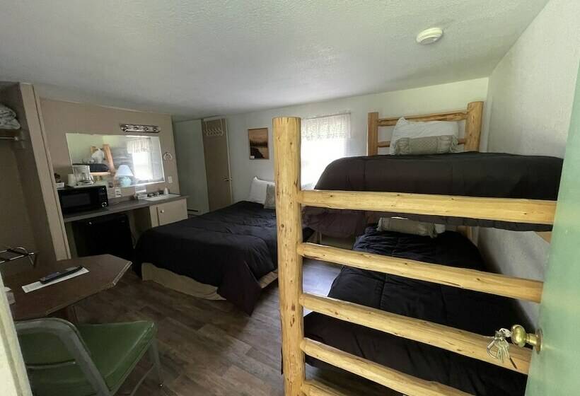 فندق ريفى 7r Guest Ranch