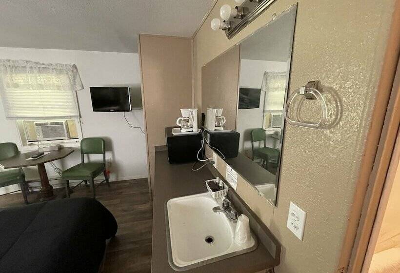 فندق ريفى 7r Guest Ranch