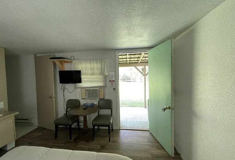 فندق ريفى 7r Guest Ranch