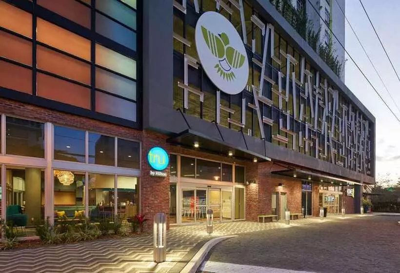 هتل Tru By Hilton Fort Lauderdale Downtown
