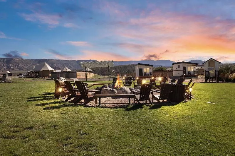 Hotelli Zion Wildflower