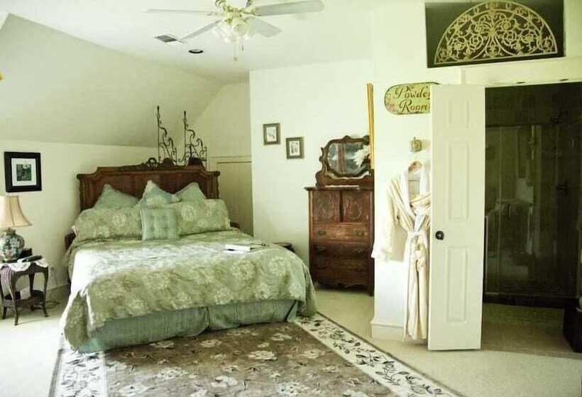 Lillian Farms Bed & Breakfast