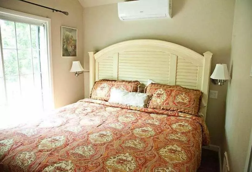 Lillian Farms Bed & Breakfast