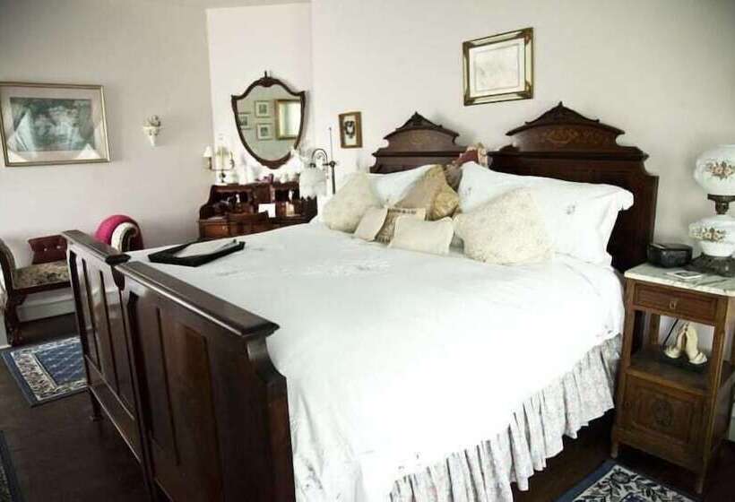 Lillian Farms Bed & Breakfast