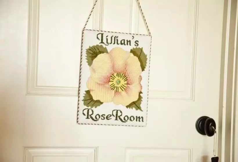 Lillian Farms Bed & Breakfast