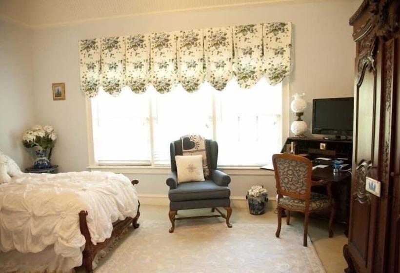 Lillian Farms Bed & Breakfast