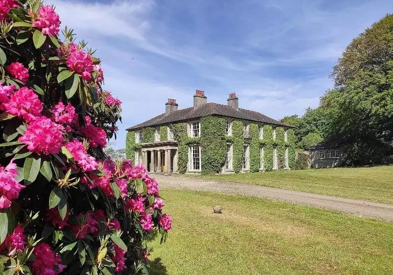 Tyrella House