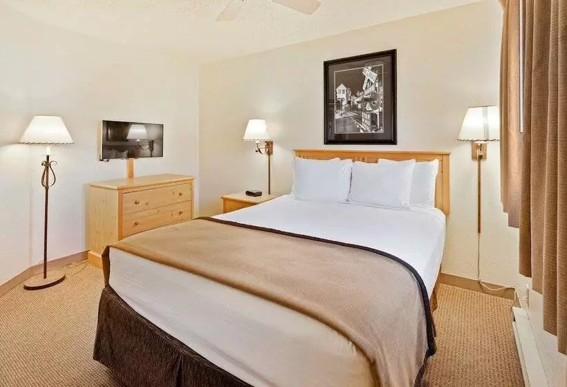 Hotelli Black Hills Luxury Suites