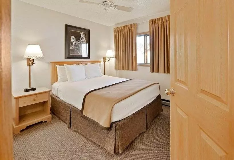 Hotelli Black Hills Luxury Suites