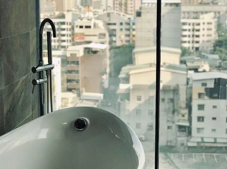Hub Hotel Kaohsiung Yawan Branch